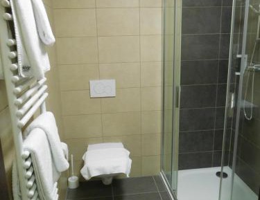 Double or Twin Room with Private Bathroom