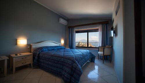 Triple Room with Sea View