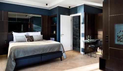 King Suite with Balcony