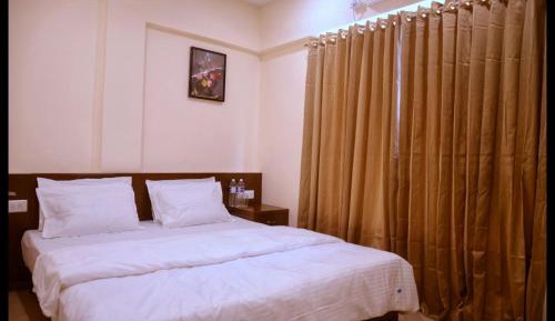 Semi Deluxe Double Room with Fan