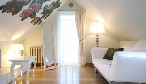 Deluxe Double Room with Bath