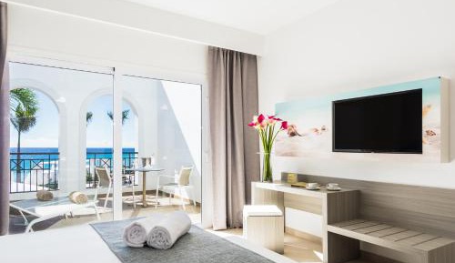 Superior Double or Twin Room with Sea View