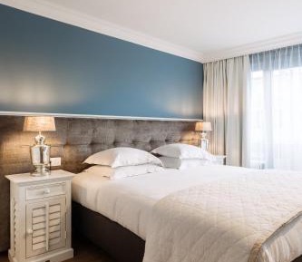 Hamptons double room streetview