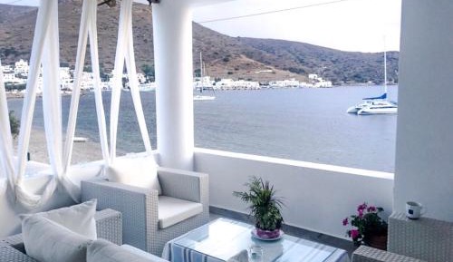 One-Bedroom Apartment with Sea View -Upper Floor