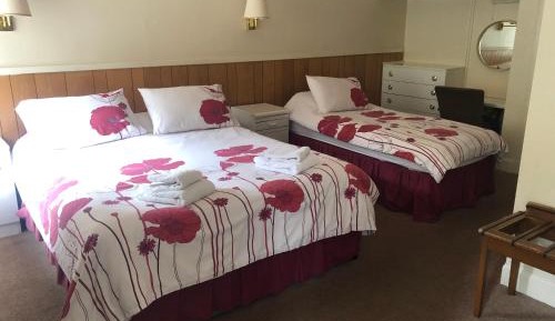 Triple Room with Bathroom