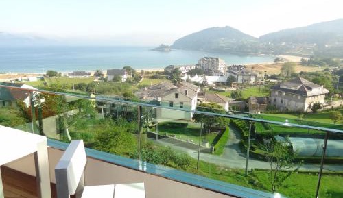 Double or Twin Room with Terrace and Sea View