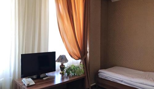 Twin Room with Shower