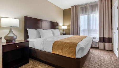 Queen Suite - Accessible/Non-Smoking