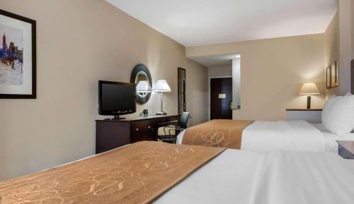 Queen Suite with Two Queen Beds - Non-Smoking