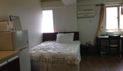 Large Single Room