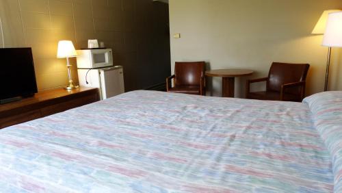 Double Room with Two Double Beds - Smoking