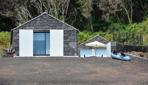 Two-Bedroom House with Sea View