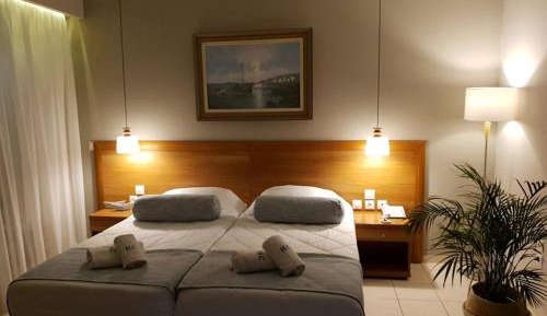 Superior Double Room with Sea & Pool View 