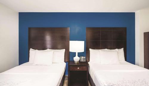 Double Room with Two Double Beds - Non-Smoking