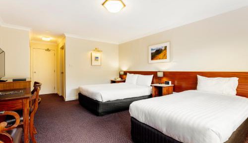 Standard Queen Room