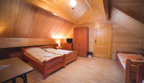 Quadruple Room with Private Bathroom
