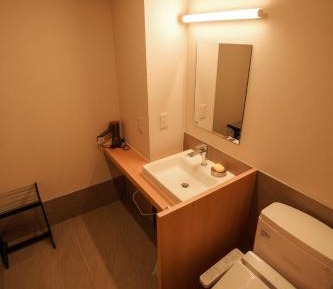 Standard Twin Room with Shared Bathroom