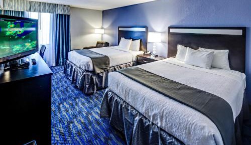Double Room with Two Double Beds - Hearing Accessible/Non-Smoking 