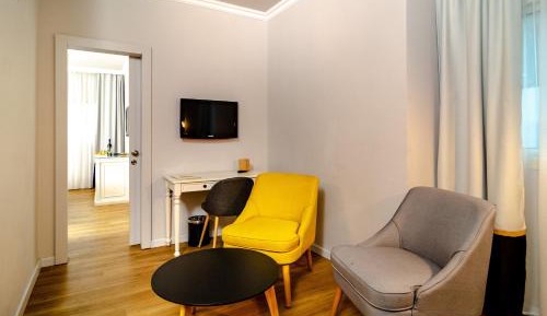 Royal Family Room