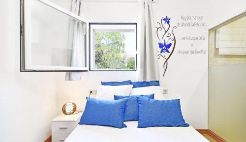 Deluxe Double Room with Extra Bed