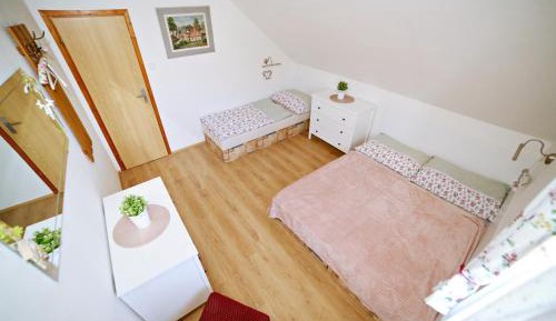 Standard Triple Room with Shared Bathroom