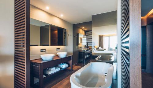 Double or Twin Room with Side Sea View