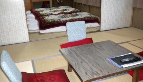 Japanese-Style Triple Room with Shared Bathroom