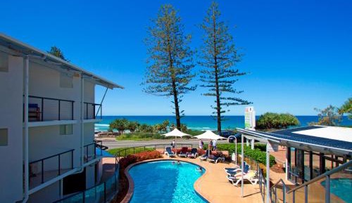 One-Bedroom Apartment with Roof Terrace