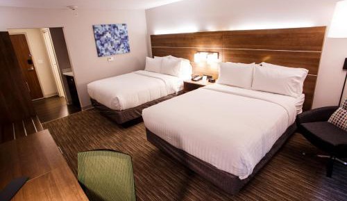 Standard Queen Room with Two Queen Beds