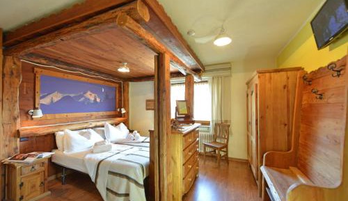 Double or Twin Room with Balcony