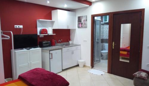 Double or Twin Room with Shower