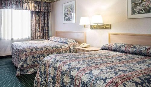 Double Room with Two Double Beds - Non-Smoking