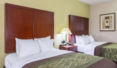 Queen Room with Two Queen Beds - Non-Smoking