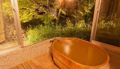 Suite with Tatami Area