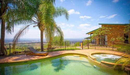 Four-Bedroom Holiday Home