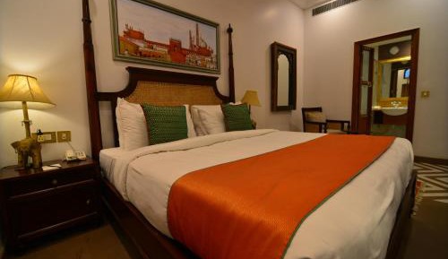 Jharoka Room - Haveli Dharampura