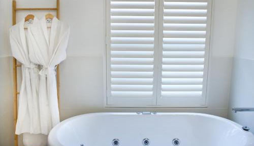 Parkside Suite with Spa Bath - Adult Only