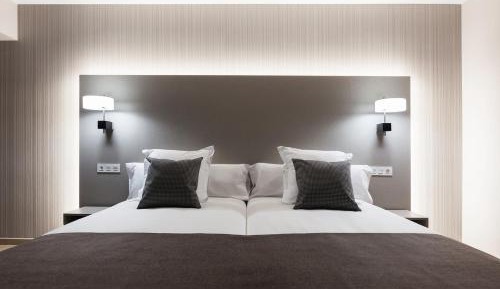 1 Bedroom Deluxe Apartment