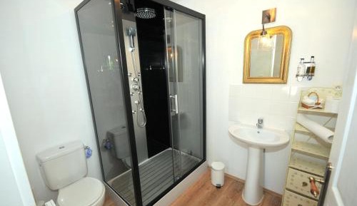 Twin Room with Balcony