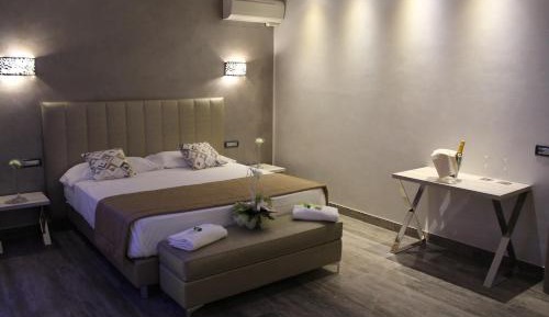 Junior Suite with Balcony