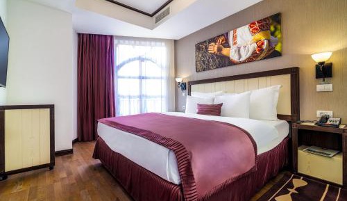 Executive Suite with Free WiFi