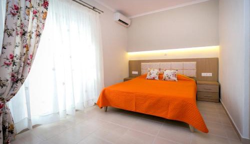 Studio Apartment with Sea View