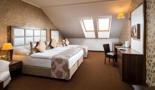 Superior Triple Room
