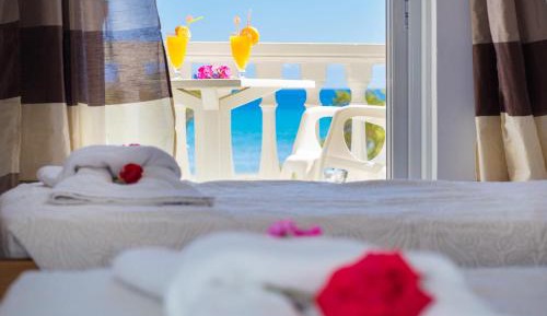 One-Bedroom Apartment with Sea View