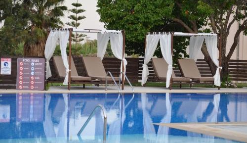 Studio with Garden View