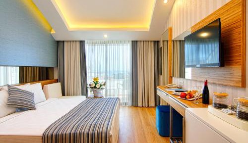 Standard Room Side Sea View