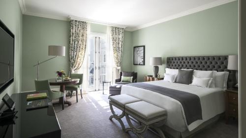 Deluxe Room (2 Adults)