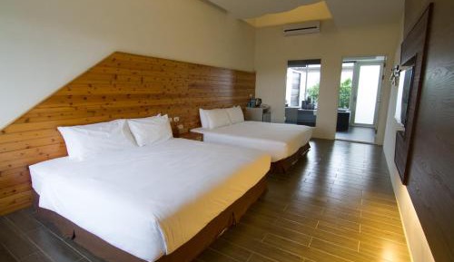 Quadruple Room with Bath