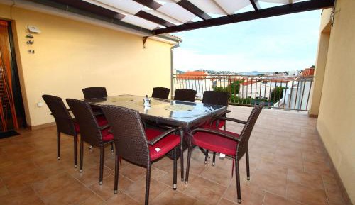 Apartment with Terrace