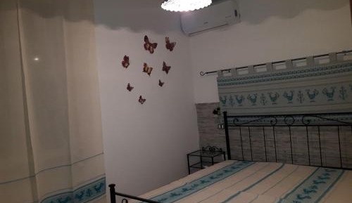Standard Double Room with Shared Bathroom